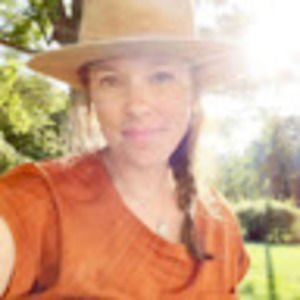 Meet your Posher, Sarah b.